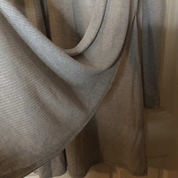 (3) Light Weight Cardigans - Picture 2 of 5